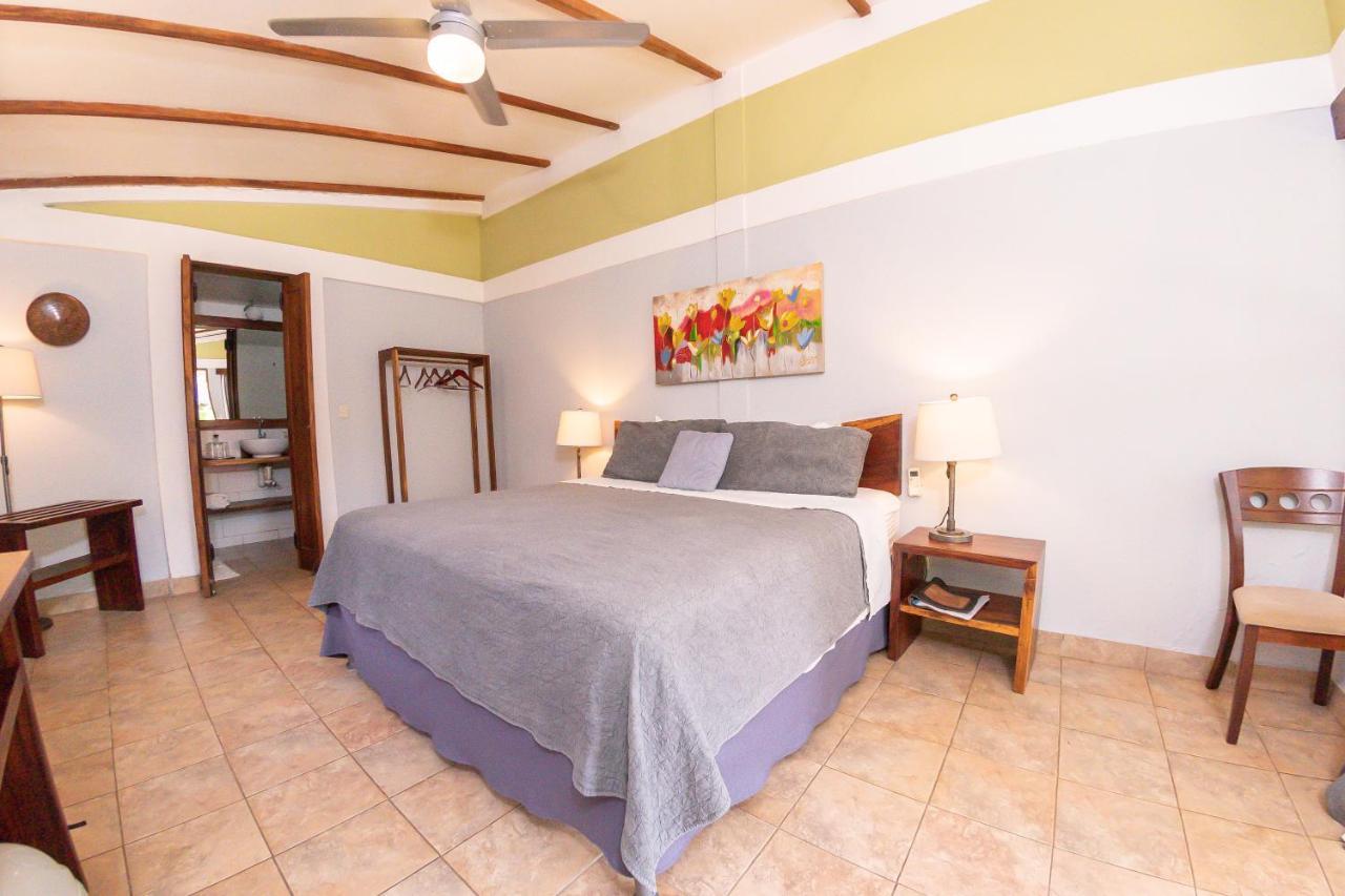 Xalli Beach Hotel Altagracia Ngoại thất bức ảnh
