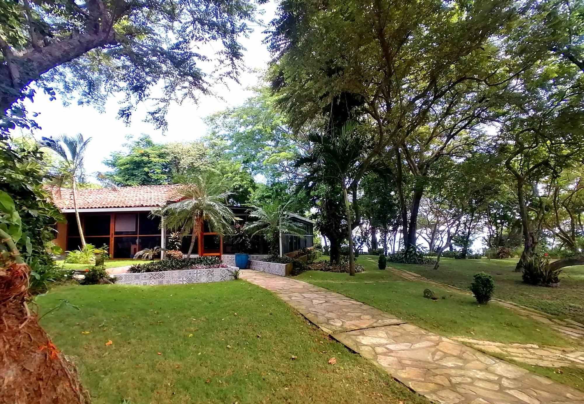 Xalli Beach Hotel Altagracia Ngoại thất bức ảnh